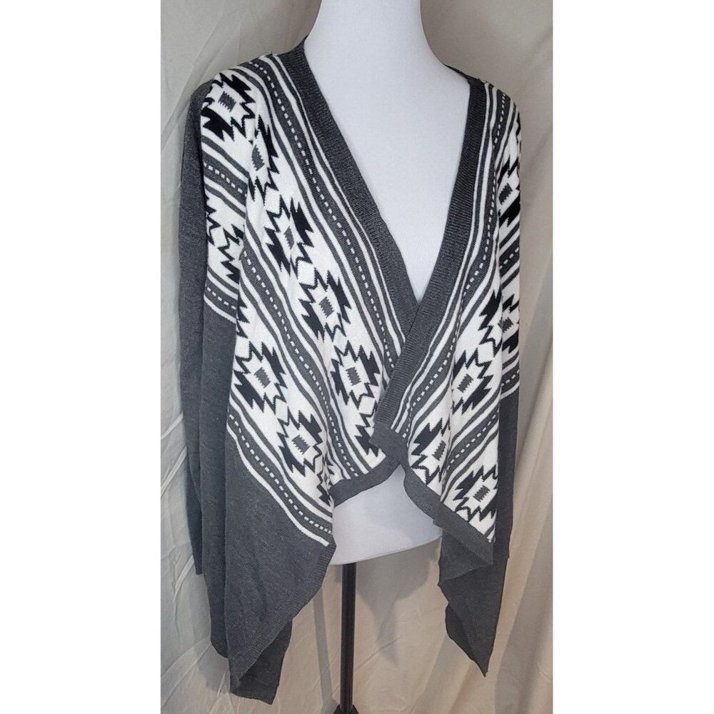 Joe Boxer Juniors Medium Gray White Cardigan Sweater Open Front Winter Knit